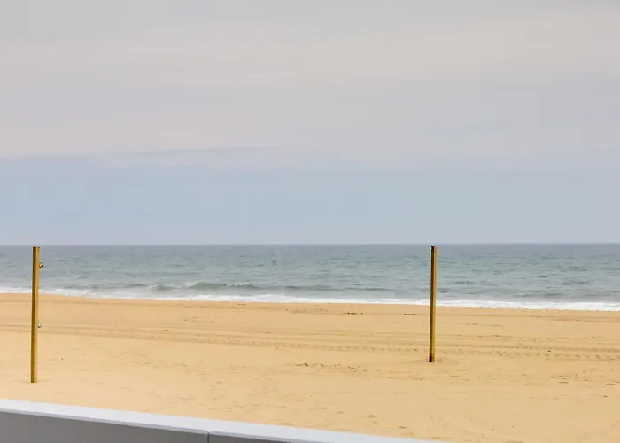 The English Condo Rental W And Beach And Bay Access!
